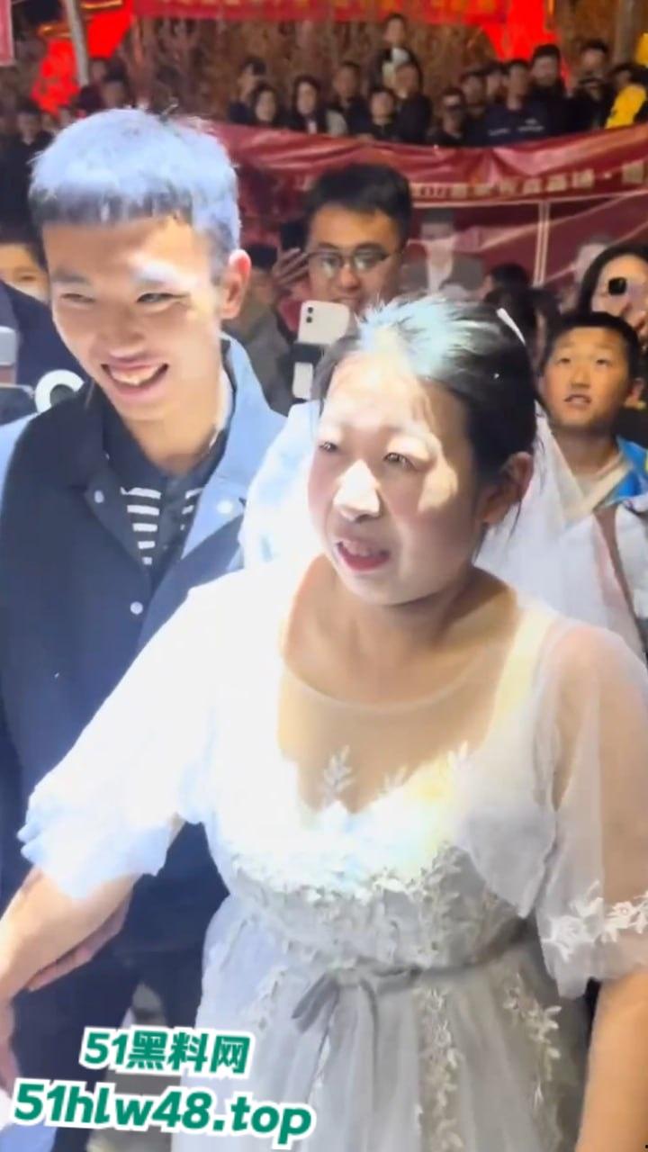 日照最聪明小伙，娶了大自己几十岁的老姐姐少走弯路，真是一点苦都不用吃。-6